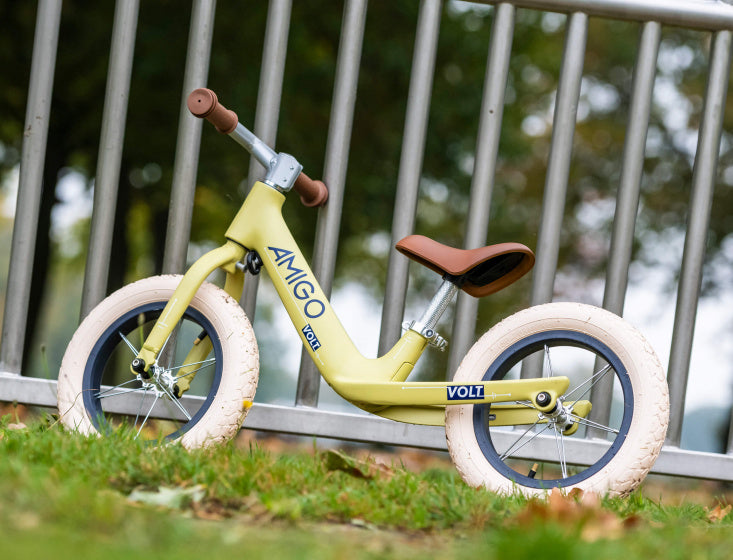 Volt 12 Inch Junior Geel