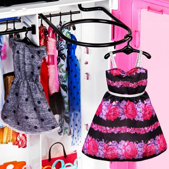 ultieme kledingkast met accessoires roze