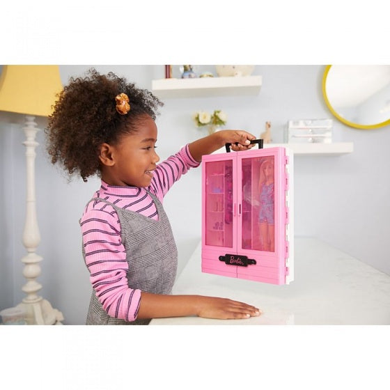 ultieme kledingkast met accessoires roze
