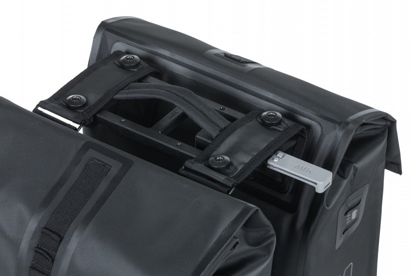 dubbele fietstas Urban Dry 50 liter MIK zwart - 17782