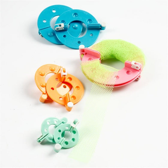 pom-pom maker 4 stuks