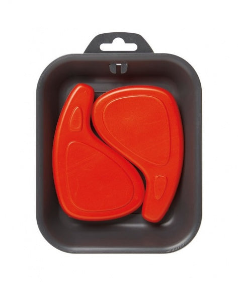 dienblad met twee biefstukken
