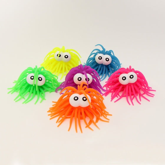 fluffy bal 6 cm groen