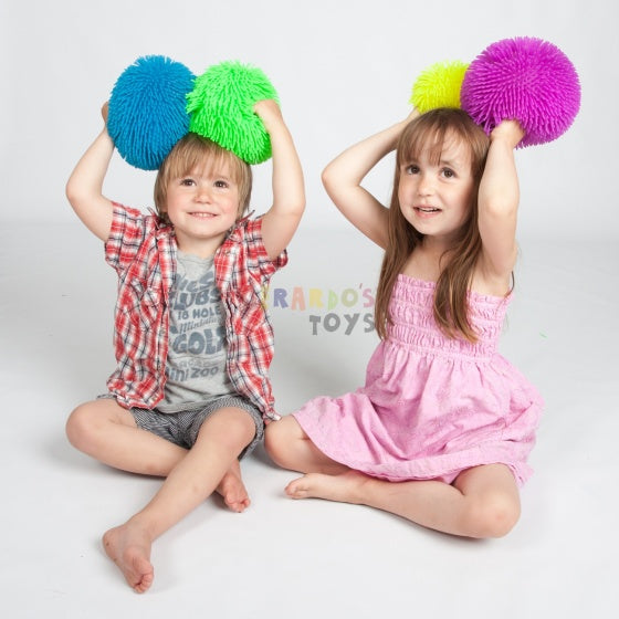 fluffy gelbal 20 cm roze
