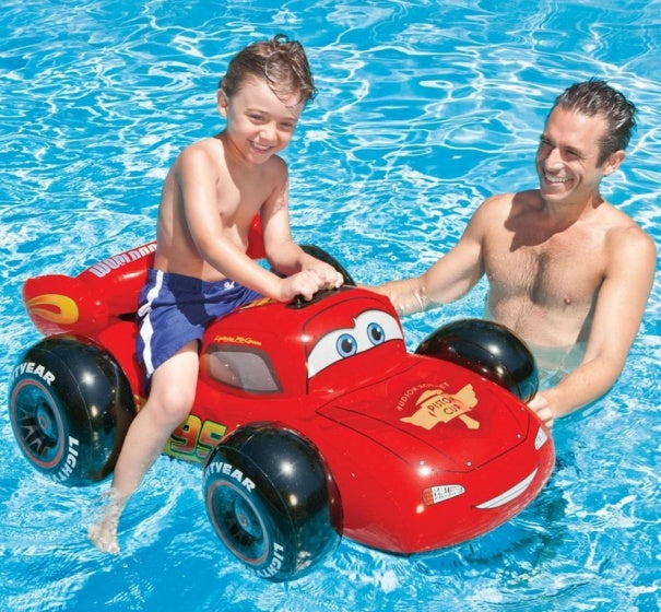 opblaasauto Cars Ride-On 109 x 84 cm rood