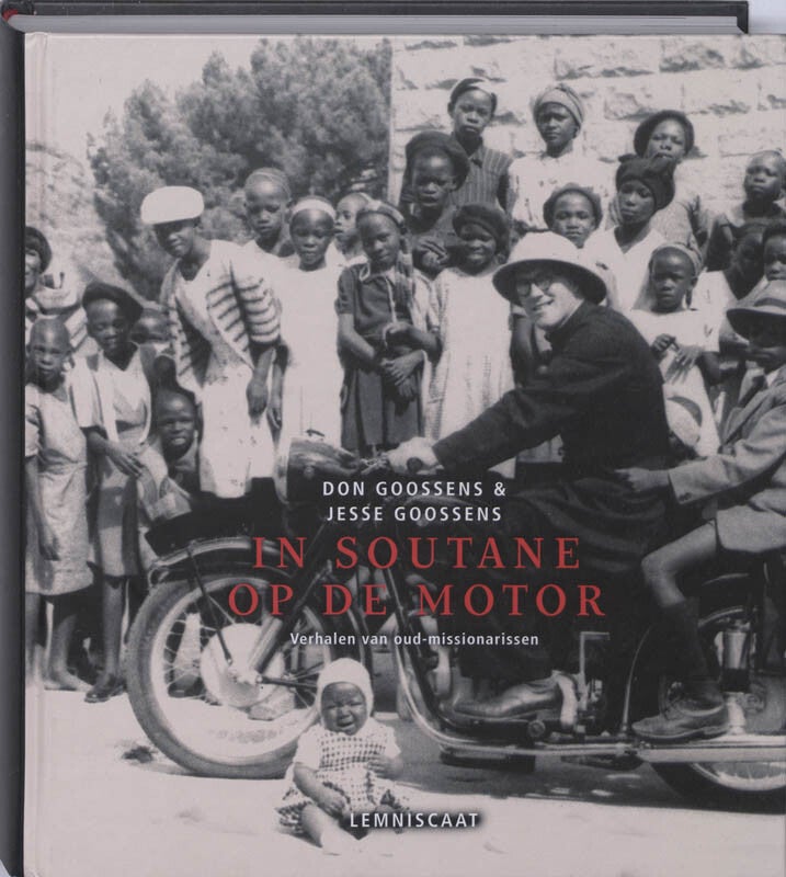 In soutane op de motor (Hardback)