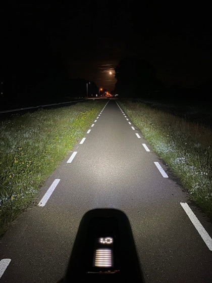 voorlicht Beam led USB-oplaadbaar 1000lm zwart