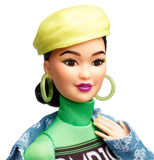 Barbie pop 'Streetwear Signature' brunet beweegbaar