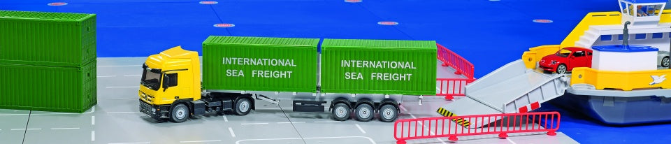 Mercedes-Benz vrachtwagen met twee containers geel/groen (3921)