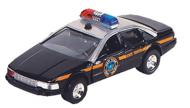 hulpdienst auto: politiewagen 13 cm zwart