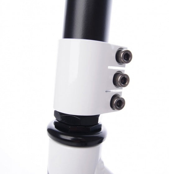 XBD 100 stuntstep Junior Voetrem Wit/Zwart
