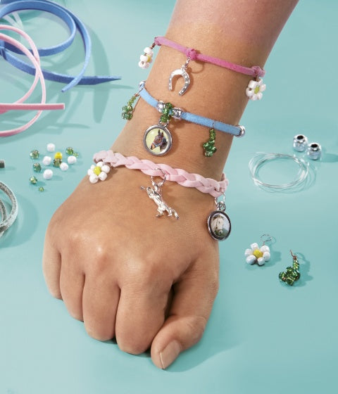 Knutselset maak je eigen paardenarmbanden